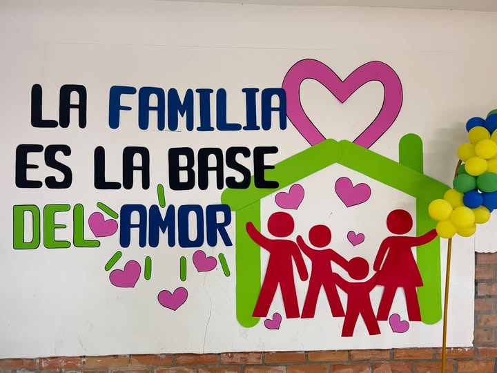 La familia es la base del amor